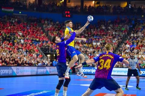 VELUX EHF FINAL4 2019 VELUX EHF FINAL4 2019 Spiel um Platz 3 Barca Lassa - PGE Vive Kielce 02.06.2019 LANXESS Arena Köln Alex Dujshebaev ( 10 Kielce) in Aktion. Köln. 02.06.19 Handball , Nordrhein-Westfalen Deutschland