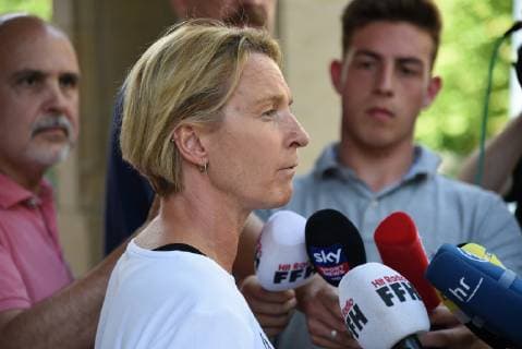 03.06.2019, GER, Frankfurt am Main, Frauenfussball, DFB Frauen, Damen Deutsche Frauen-Nationalmannschaft trifft sich in der Villa Kennedy vor dem Start der Frauen-Weltmeisterschaft vom 7. Juni bis 7. Juni 2019 in Frankreich Bild zeigt: Bundestrainerin Martina Voss-Tecklenburg bei den O-Tönen - großes Medieninteresse