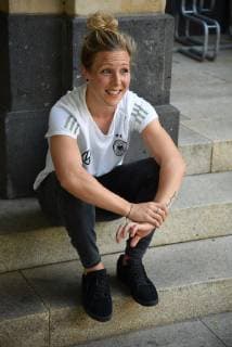 03.06.2019, GER, Frankfurt am Main, Frauenfussball, DFB Frauen, Damen Deutsche Frauen-Nationalmannschaft trifft sich in der Villa Kennedy vor dem Start der Frauen-Weltmeisterschaft vom 7. Juni bis 7. Juni 2019 in Frankreich Bild zeigt: Nationalspielerin Svenja Huth