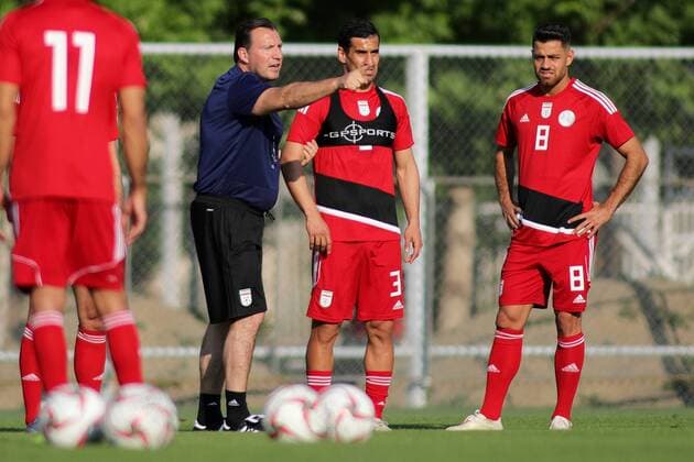 Fußball, Nationalteam Iran Training Marc Wilmots coach of Iran talks to players during training session on Jun 03, 2019 at Azadi Stadium, (Photo by Amirhossein Kheirkhah imago ) 