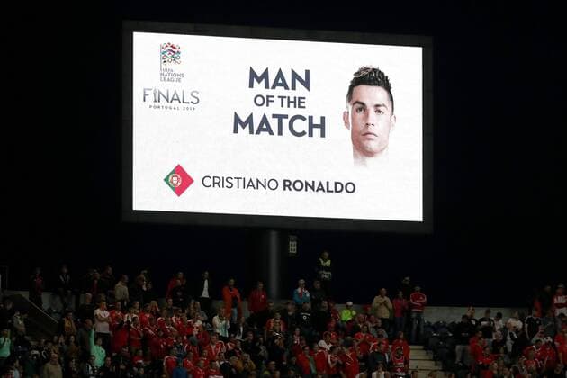 June 5, 2019 - Porto, Portugal - PORTO, PORTUGAL - JUNE 5: Portugal s forward Cristiano Ronaldo was elected Man of the Match after the UEFA Nations League Semi-Final football match Portugal vs Switzerland, at the Dragao stadium, on June 5, 2019 in Porto, Portugal. Portugal vs Switzerland - UEFA Nations League Semi-Final  - ZUMAn230 20190605_zaa_n230_727 Copyright: xPedroxFiuzax
