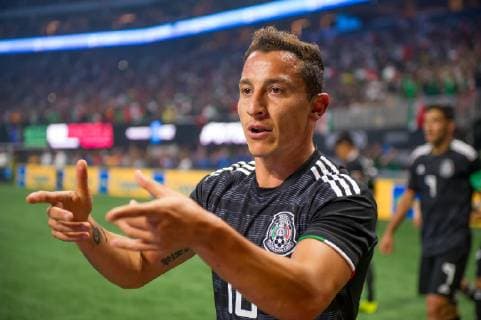 ATLANTA, GA - JUNE 05: Mexico s Andr?s Guardado (18) asking for the ball after his goal during the International Friendly, Länderspiel, Nationalmannschaft between Mexico and Venezuela on June 5, 2019 at Mercedes Benz Stadium in Atlanta, GA. (Photo by John Adams Icon Sportswire) SOCCER: JUN 05 Mexico v Venezuela Icon190605591