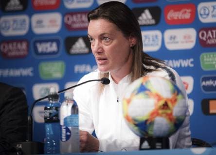 (190606) -- PARIS, June 6, 2019 (Xinhua) -- Head Coach Corinne Diacre (2nd L) of France attends the press conference, PK, Pressekonferenz held at the Parc des Princes in Paris, France on June 6, 2019. (Xinhua Xiao Yijiu) (SP)FRANCE-PARIS-2019 FIFA WOMEN S WORLD CUP-PRESS CONFERENCE-FRANCE 