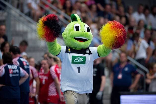 Hamm, Deutschland 05.06.2019: Handball WM Qualifiktation 2019 - Frauen - Deutschland vs. Kroatien Jolinchen (Maskottchen Deutschland) Hamm Nordrhein-Westfalen Deutschland WESTPRESS arena