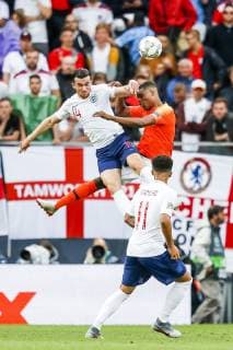 GUIMARAES, 06-06-2019, Estadio D. Afonso Henriques , UEFA Nations League Semi Final. (Left-right) England player Ben Chilwell, Netherlands player Denzel Dumfries during the game Netherlands - England Netherlands - England  x3610543x Copyright: