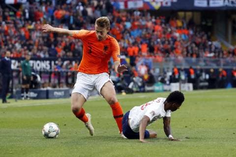 (l-r) Matthijs de Ligt of Holland, Marcus Rashford of England during the UEFA Nations League semi final match between The Netherlands and England at Estadio D. Afonso Henriques on June 06, 2019 in Guimaraes, Portugal UEFA Nations League 2018 2019 xVIxVIxImagesx xMauricexvanxSteenxIVx 14675070