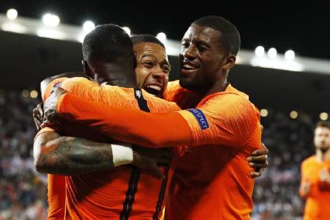 (l-r) Quincy Promes of Holland, Memphis Depay of Holland, Georginio Wijnaldum of Holland during the UEFA Nations League semi final match between The Netherlands and England at Estadio D. Afonso Henriques on June 06, 2019 in Guimaraes, Portugal UEFA Nations League 2018 2019 xVIxVIxImagesx xMauricexvanxSteenxIVx 14676352