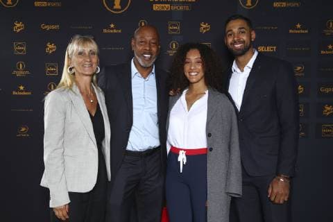 La famille Richardson : Daniele Richardson ( femme ) de Jackson Richardson Ilana Richardson ( fille ) Melvyn Richardson ( fils ) HANDBALL : Ceremonie des trophees des champions LNH 2019 - Paris - 07 06 2019 GwendolineLeGoff Panoramic 