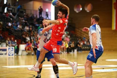 Juan de la Pena Morales (Balingen) im Zweikampf mit Lars Spiess (Grosswallstadt) TV Grosswallstadt vs HBW Balingen-Weilstetten, Handball, 2. Bundesliga, 08.06.2019 TV Grosswallstadt vs HBW Balingen-Weilstetten, Handball, 2. Bundesliga, 08.06.2019 Elsenfeld Copyright: xWeissx Eibner-Pressefotox EP_rws