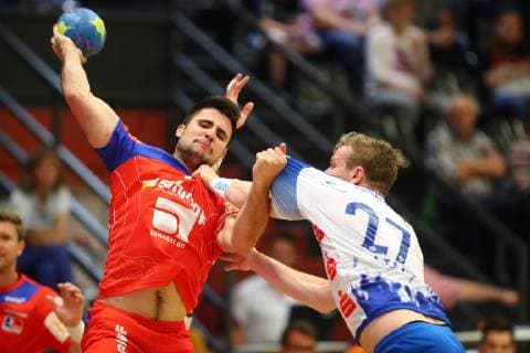 Juan de la Pena Morales (Balingen) im Zweikampf mit Mario Stark (Grosswallstadt) TV Grosswallstadt vs HBW Balingen-Weilstetten, Handball, 2. Bundesliga, 08.06.2019 TV Grosswallstadt vs HBW Balingen-Weilstetten, Handball, 2. Bundesliga, 08.06.2019 Elsenfeld Copyright: xWeissx Eibner-Pressefotox EP_rws