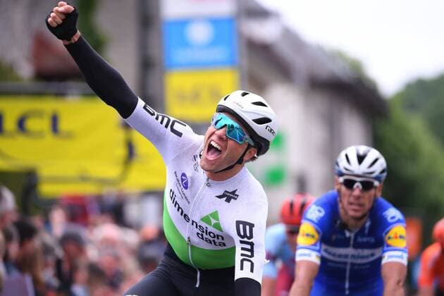 Sport Bilder des Tages JUSSAC, FRANCE - JUNE 9 : BOASSON HAGEN Edvald (NOR) of Team Dimension Data, GILBERT Philippe (BEL) of DECEUNINCK - QUICK - STEP during stage 1 of the 71th edition of the Criterium du Dauphine Libere cycling race, a stage of 142 kms between Aurillac and Jussac on June 09, 2019 in Jussac, France, 9 06 2019 CYCLISME : Criterium du Dauphine Libere - Etape 1 - 09 06 2019 PhotoNews Panoramic 