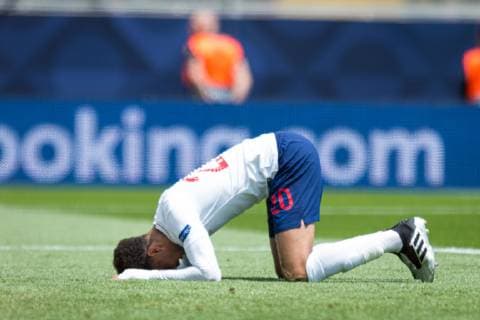 Guimaraes, Portugal, 09.06.2019, UEFA Nations League, 3. Platz, Schweiz - England, Dele Alli (England) on the ground ( Defodi-09-531-002196