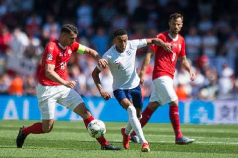Guimaraes, Portugal, 09.06.2019, UEFA Nations League, 3. Platz, Schweiz - England, Granit Xhaka (Switzerland) and Jesse Lingard (England) battle for the ball ( Defodi-09-531-002243