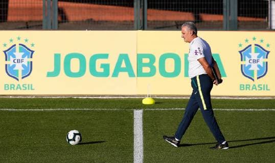 Training of the Brazilian Team in São Paul SÃO PAULO, SP - 10.06.2019: TRAINING OF THE BRAZILIAN TEAM IN SÃO PAUL - The coach of the Brazilian national team, Nationalteam Tite during the training of the Brazilian National Team at Pacaembu Stadium in São Paulo, SP. (Photo: Marcelo Machado de Melo Fotoarena) x1745257x  MarceloxMachadoxdexMelo