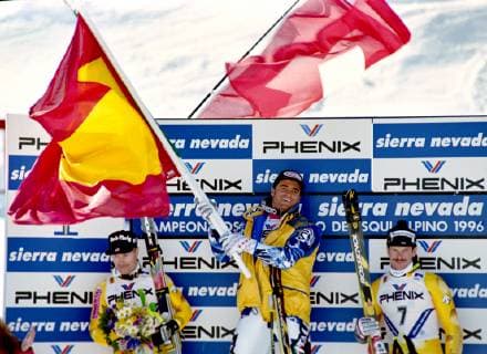 Ski WM 1996, RTL Herren: Urs KAELIN (SUI ), Alberto TOMBA (ITA), Michael von GRUENIGEN (SUI) SKI ALPIN SAISON 95 96 WM 1996 Sierra Nevada Riesentorlauf Herren 13.02.1996 Urs KAELIN (SUI li), Alberto TOMBA (ITA Mitte) und Michael von GRUENIGEN (SUI rechts) Sierra Nevada Spanien *** Ski WORLD 1996, RTL men Urs KAELIN SUI , Alberto TOMBA ITA , Michael von GRUENIGEN SUI SKI ALPIN SAISON 95 96 WM 1996 Sierra Nevada Giant Slalom men 13 02 1996 Urs KAELIN SUI li , Alberto TOMBA ITA middle and Michael von GRUENIGEN SUI right Sierra Nevada Spain 