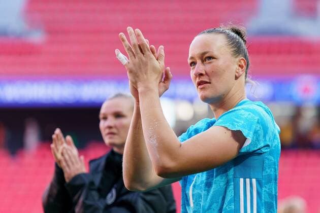 Valenciennes, France 12.06.2019, FIFA Fussball-Weltmeisterschaft 2019 der Frauen, Gruppe B, 2. Spieltag, Deutschland - Spanien, Torwart Almuth schult (GER) jubel nach dem 1:0 sieg, celebrates after winning the ( Defodi-01001215362