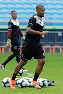 Fußball, Copa America, Nationalteam Venezuela Training Venezuela s national soccer team player Salomon Rondon participates in a training session of Copa America 2019, at the Gremio stadium, in Porto Alegre, Brazil, 14 June 2019. Venezuela s national soccer team training session !ACHTUNG: NUR REDAKTIONELLE NUTZUNG!  Copyright: xSebastiaoxMoreirax COPAME335 20190614-636961490346607780
