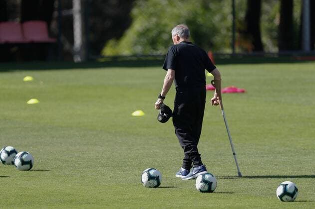 Uruguay s national soccer team head coach Oscar Tabarez during a training session as part of Copa America 2019 soccer tournament at Ciudad do Galo sports complex in Belo Horizonte, Brazil, 15 June 2019. Uruguay s national soccer team training session !ACHTUNG: NUR REDAKTIONELLE NUTZUNG!  Copyright: xJuanxIgnacioxRoncoronix COPAME380 20190615-636962207514014315