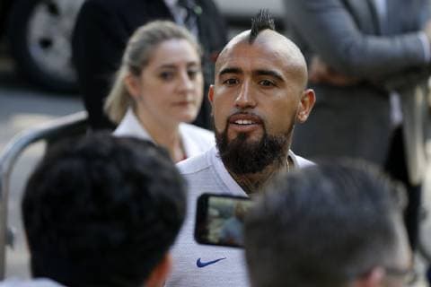 Fußball, Copa America, Nationalteam Chile Pressekonferenz Conferencia de prensa de Arturo Vidal El jugador de la seleccion chilena Arturo Vidal es fotografiado a su arribo al hotel Pullman Villa Olimpica de San Pablo, Brasil. 15 06 2019 Andres Pina Photosport Football, Arturo Vidal press conference, PK, Pressekonferenz Chile s player Arturo Vidal is pictured as he arrives at the Pullman Villa Olimpica hotel in Sao Paulo, Brazil. 15 06 2019 Andres Pina Photosport Conferencia de prensa de Arturo Vidal en San Pablo 