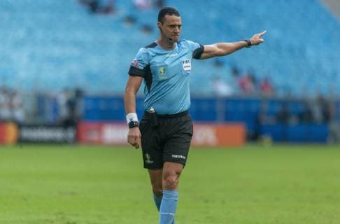 Fußball, Copa America, Venezuela - Peru Venezuela x Peru PORTO ALEGRE, RS - 15.06.2019: VENEZUELA X PERU - Match between Venezuela and Peru, valid for the 2019 Copa America group stage, held this Saturday (15) at the Grêmio Arena in Porto Alegre, RS .. (Photo: Raul Pereira Fotoarena) x1748214x  RaulxPereira