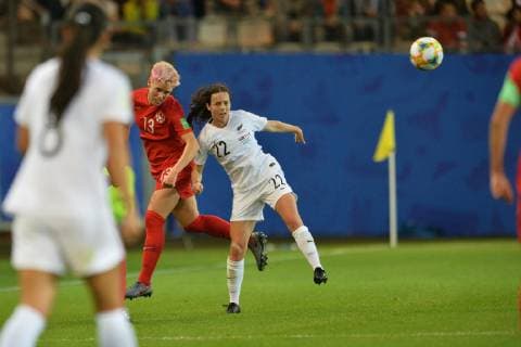 Fußball, WM Damen, Kanada - Neuseeland Sophie Schmidt (canada) vs Olivia Chance (nlle zelande) FOOTBALL : Canada vs Nouvelle Zelande - Coupe du monde de Football Feminin Groupe E - 15 06 2019 FredericChambert Panoramic 