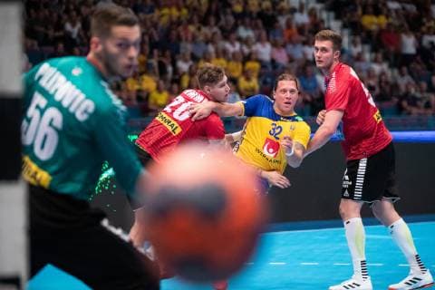 190616 Sebastian Frimmel and Nikola Bilyk defend against Mattias Zachrisson of Sweden during the EHF Euro Cup match between Sweden and Austria on June 16, 2019 in Stockholm. Photo: Andreas L Eriksson Bildbyran kod AE Cop 106 handboll handball ehf euro cup sverige sweden Österrike Austria bbeng Copyright: ANDREASxLxERIKSSON BB190616AE043