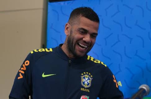 Fußball, Copa America, Nationalteam Brasilien Pressekonferenz Training of the Brazilian Team in Salvador SALVADOR, BA - 16.06.2019: TRAINING OF THE BRAZILIAN TEAM IN SALVADOR - Daniel Alves, player of the Brazilian national team, Nationalteam and PSG, at a press conference, PK, Pressekonferenz at the Hotel Deville in Salvador, Bahia, Brazil. (Photo: Tiago Caldas Fotoarena) x1748548x TiagoxCaldas