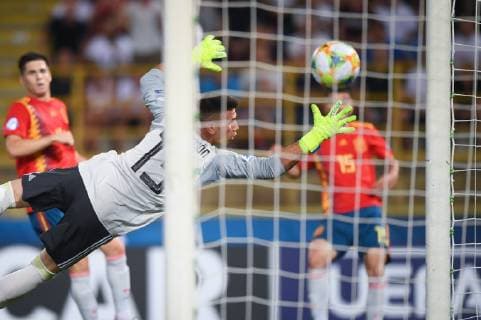 Photo Massimo Paolone LaPresse June 16, 2019 Bologna, Italy soccer Italy vs Spain - UEFA Under 21 Championship Italy 2019 - Group stage final tournament Group A - "Renata Dall Ara" stadium. In the pic: Federico Chiesa (Italia) goal 1-1  Copyright: xMassimoxPaolone LaPressex