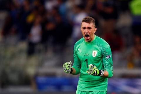 Uruguay s goalkeeper Fernando Muslera celebrates the 1-0 lead during the Copa America 2019 Group C soccer match between Uruguay and Ecuador, at Mineirao Stadium in Bello Horizonte, Brazil, 16 June 2019. Uruguay vs. Ecuador !ACHTUNG: NUR REDAKTIONELLE NUTZUNG!  Copyright: xYurixEdmundox SCA0528 20190617-636963281483182429