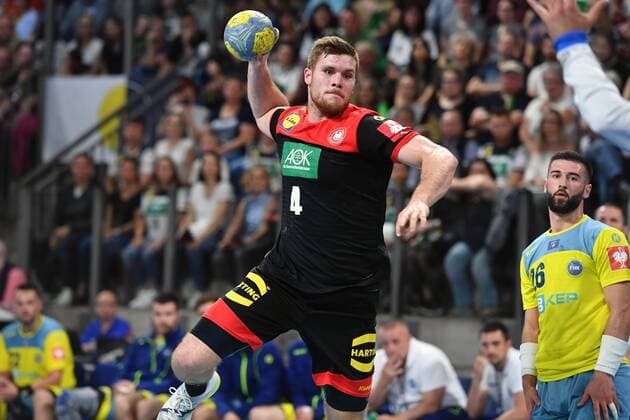 Johannes GOLLA (GER), Sprungwurf, Aktion,Einzelbild,angeschnittenes Einzelmotiv,Halbfigur,halbe Figur. Handball Laenderspiel der Maenner, EHF Euro Qualifikation Deutschland (GER)-Kosovo (KOS) 28-17. am 16.06.2019 Arena Nuernberger Versicherung.