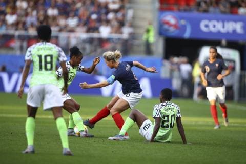 Amandine Henry (France) vs Francisca Ordega ( Nigeria ) Chidinma Okeke ( Nigeria ) FOOTBALL : Coupe du Monde Feminine - Groupe A - Nigeria v France - 17 06 2019 GwendolineLeGoff Panoramic 