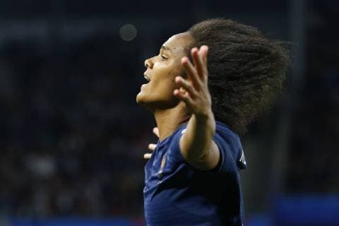Fußball, Damen WM, Nigeria - Frankreich Joie Wendie Renard (France) apres son penalty marque FOOTBALL : Coupe du Monde Feminine - Groupe A - Nigeria v France - 17 06 2019 GwendolineLeGoff Panoramic 
