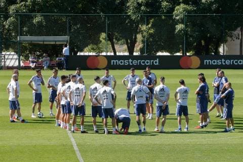 Argentina s national soccer team players attend a training session, a day before facing Paraguay in their second match for the B group of the Copa America 2019, in Belo Horizonte, Brazil, 18 June 2019. Argentina prepares its second Copa America match against Paraguay !ACHTUNG: NUR REDAKTIONELLE NUTZUNG!  Copyright: xJuanxIgnacioxRoncoronix COPAME789 20190618-636964769235167924