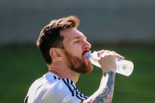 Treino da Selecao Argentina em BH BELO HORIZONTE, MG - 18.06.2019: TREINO DA SELEcaO ARGENTINA EM BH - Lionel Messi of the Argentina national team, Nationalteam during training for the second match of the Copa América team, held at the Atlético-MG Training Center (Cidade do Galo) in Vespasiano, metropolitan region of Belo Horizonte. (Photo: Dudu Macedo Fotoarena) x1749480x  DuduxMacedo