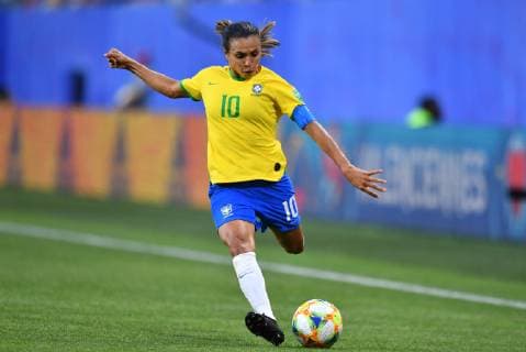 Marta (Brasilien) (10) flankt den Ball in Aktion, in Action, 18.06.2019, Valenciennes (Frankreich), Fussball, FIFA Frauen-WM 2019, Italien - Brasilien, FIFA REGULATIONS PROHIBIT ANY USE OF PHOTOGRAPHS AS IMAGE SEQUENCES AND OR QUASI-VIDEO. *** Marta Brazil 10 flanks the ball in action, in action, 18 06 2019, Valenciennes France , Football, FIFA Womens World Cup 2019, Italy Brazil, FIFA REGULATIONS PROHIBIT ANY USE OF PHOTOGRAPHS AS IMAGE SEQUENCES AND OR QUASI VIDEO xmkx
