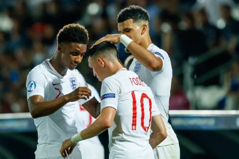 Sport Bilder des Tages Cesena, Italien, 18.06.2019, UEFA U-21 Europameisterschaft Italien 2019, Gruppenphase, Gruppe C, England - Frankreich, jubel, Torjubel um Phil Foden (GBR) nach dem treffer zum 1:0 ( Defodi-01048-182388