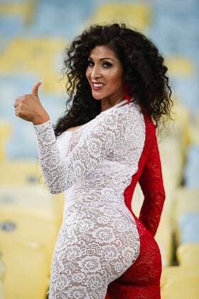 Fußball, Copa America, Internationale Medien offenbar begeistert von weiblichem Fan Perus June 18, 2019 - Rio De Janeiro, RIO DE JANEIRO, BRASIL - Bolivia and Peru hold a match valid for the second phase of Copa America Brasil 2019, on tuesday afternoon (18), at the Jornalista Mario Filho Stadium (MaracanoÂ£) in Rio de Janeiro- RJFoto: Andre Melo Andrade BOLIVIA X PERU - ZUMAa187 20190618_zsa_a187_016 Copyright: xAndrexMeloxAndrade AmxPressx&xImx