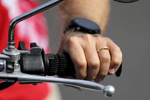 VETTEL Sebastian F1 Team Scuderia Ferrari Auf dem Motorrad zum ersten Training Formel 1 GP 2019 Frankreich am 21.06.2019 in Le Castellet