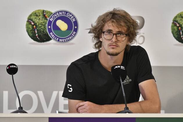 Sport Themen der Woche KW25 Sport Bilder des Tages GER, NOVENTI OPEN 2019, ATP, Tennis Herren 500 21.06.2019, GERRY WEBER STADION, Halle (Westfalen), GER, NOVENTI OPEN 2019, ATP 500 , David GOFFIN (BEL) vs Alexander ZVEREV (GER) 2 im Bild Alexander ZVEREV (GER) 2 in der Pressekonferenz