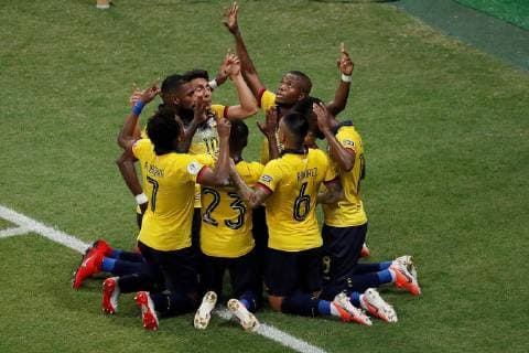Ecuador s players celebrate after scoring a goal during the Copa America 2019 Group C soccer match between Ecuador and Chile, at Arena Fonte Nova Stadium in Salvador, Brazil, 21 June 2019. Ecuador vs. Chile !ACHTUNG: NUR REDAKTIONELLE NUTZUNG!  Copyright: xMauricioxDuenasxCastanedax SCA1263 20190622-636967643242584643
