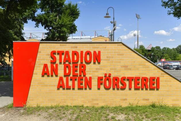 Schriftzug, Stadion An der Alten Försterei, 1. FC Union Berlin, Köpenick, Treptow-Köpenick, Berlin, Deutschland