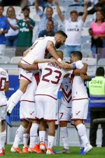 Venezuela s national soccer team player Darwin Machis (2R) jubilates a goal with his teammates during the Copa America 2019 Group A soccer match between Bolivia and Venezuela, at the Mineirao Stadium, in Bello Horizonte, Brazil, 22 June 2019. Bolivia vs. Venezuela !ACHTUNG: NUR REDAKTIONELLE NUTZUNG!  Copyright: xYurixEdmundox SCA1426 20190622-636968348292196846