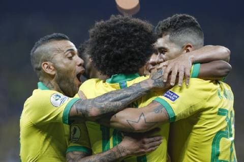 Peru vs. Brazil SÃO PAULO, SP - 22.06.2019: PERU VS. BRAZIL - Celebration of the goal of Willian during match between Peru and Brazil, valid for the group phase of Copa America 2019, held this Saturday (22) at the Corinthians Arena in São Paulo, SP. (Photo: Ricardo Moreira Fotoarena) x1751361x  RicardoxMoreira