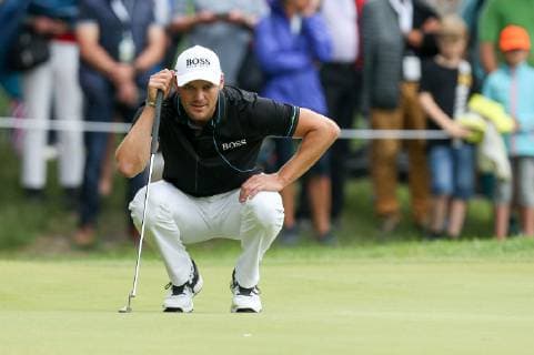 Martin Kaymer (GER) beim lesen der Puttlinie, BMW International Open 2019, Golf, Tag 4, Finale, 23.06.2019 Moosinning Bayern Deutschland