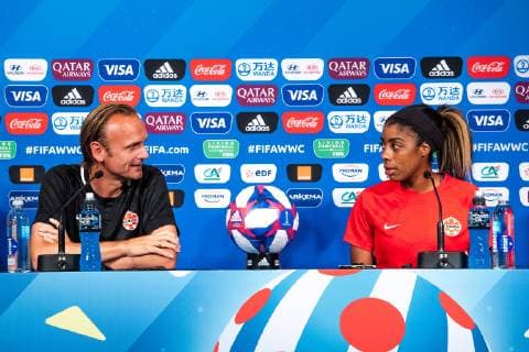 190623 Kenneth Heiner-Moller ,head coach and Ashley Lawrence of Canada during a press conference, PK, Pressekonferenz on June 23, 2019 in Paris. Photo: Simon Hastegard Bildbyran Kod SH 180085 bbeng fotboll football fotball soccer dam women kvinner frankrike france vm vm 2019 verdensmesterskap världsmästerskap fifa women s world cup 2019 world cup canada kanada presskonferens Copyright: SIMONxHASTEGARD BB190623SH091