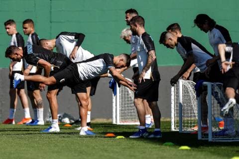 Uruguay s players participate during a training session at Fluminense s facilities in Rio de Janeiro, Brazil, 23 June 2019. Uruguay will face Chile in their Copa America Brazil 2019 Group C match on 25 June 2019. Uruguay s national soccer team training !ACHTUNG: NUR REDAKTIONELLE NUTZUNG!  Copyright: xAntonioxLacerdax COPAME1505 20190623-636969091398671432