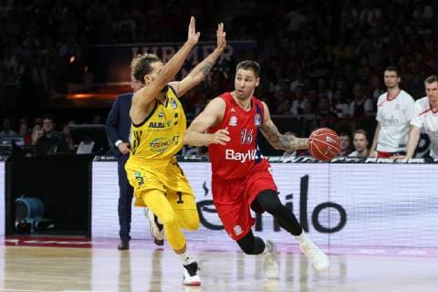 l-r: im Zweikampf, Aktion, mit Joshiko Saibou 1 (Alba Berlin) und Stefan Jovic 16 (FC Bayern Basketball), FC Bayern Basketball vs. Alba Berlin, Basketball, BBL, Playoffs, Finale 23.06.2019 Muenchen Bayern Deutschland