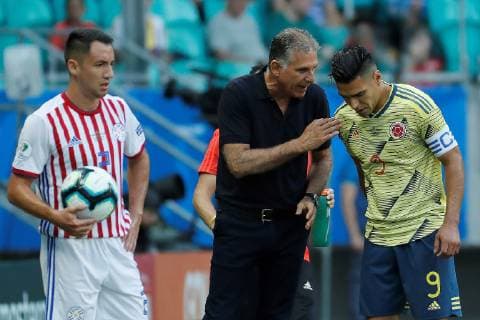 Colombia s head coach Carlos Queiroz (L) talks to Radamel Falcao during the Copa America 2019 Group B soccer match between Colombia and Paraguay, at Arena Fonte Nova Stadium in Salvador, Brazil, 23 June 2019. Colombia vs. Paraguay !ACHTUNG: NUR REDAKTIONELLE NUTZUNG!  Copyright: xMauricioxDuenasxCastanedax SCA1655 20190623-636969220045923311