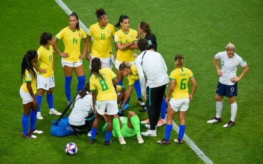 Blessure de BARBARA ( Brazil ) FOOTBALL : France vs Bresil - Coupe du Monde Feminine - Le Havre - 23 06 2019 FedericoPestellini Panoramic 