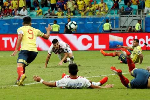 Colombia s Radamel Falcao (L, up) during the Copa America 2019 Group B soccer match between Colombia and Paraguay, at Arena Fonte Nova Stadium in Salvador, Brazil, 23 June 2019. Colombia vs. Paraguay !ACHTUNG: NUR REDAKTIONELLE NUTZUNG!  Copyright: xMauricioxDuenasxCastanedax SCA16114 20190623-636969257068289307